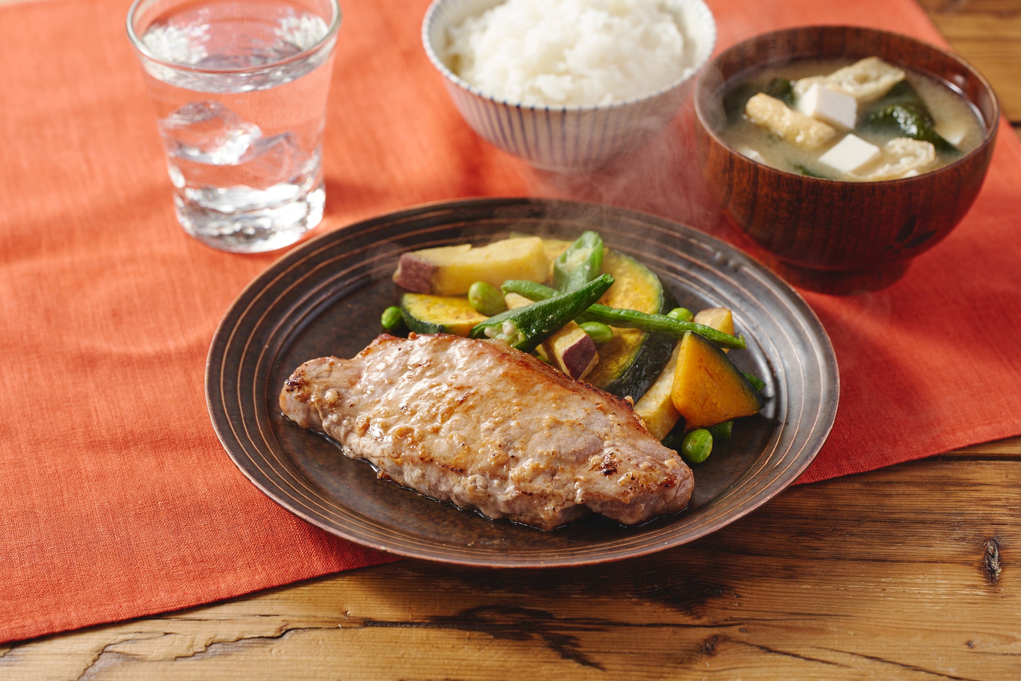OISIX 北海道産四元豚ロース（300g）