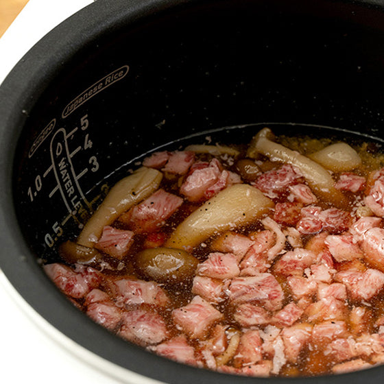 OISIX 和牛vs鰻のトロける食感炊き込みご飯セット