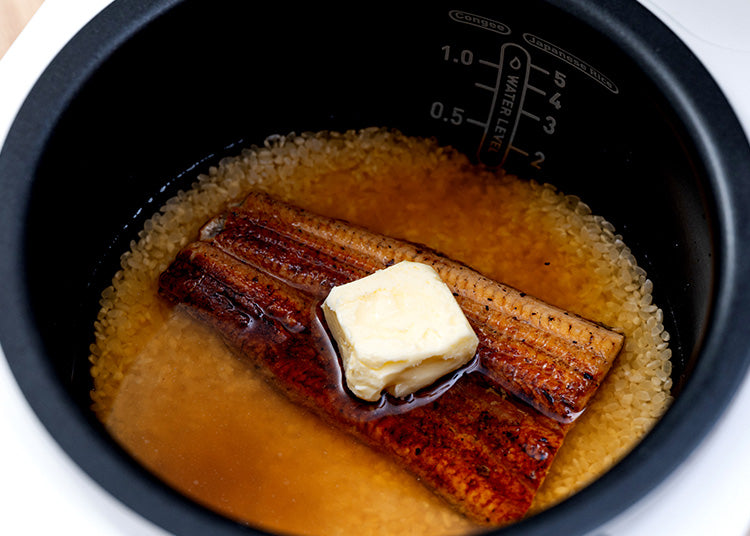 OISIX 和牛vs鰻のトロける食感炊き込みご飯セット