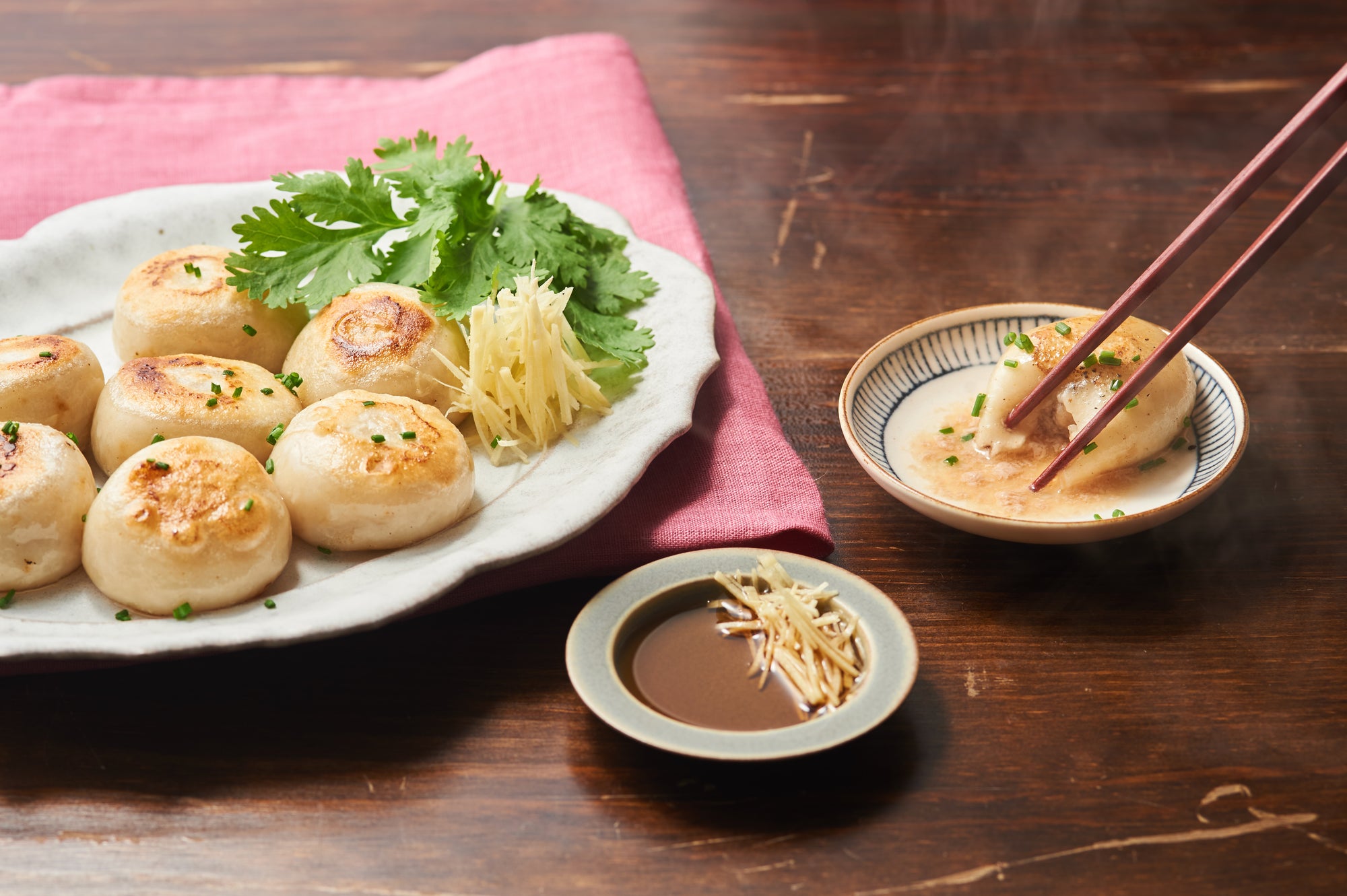 OISIX フライパンで簡単調理！焼き小籠包（8個）